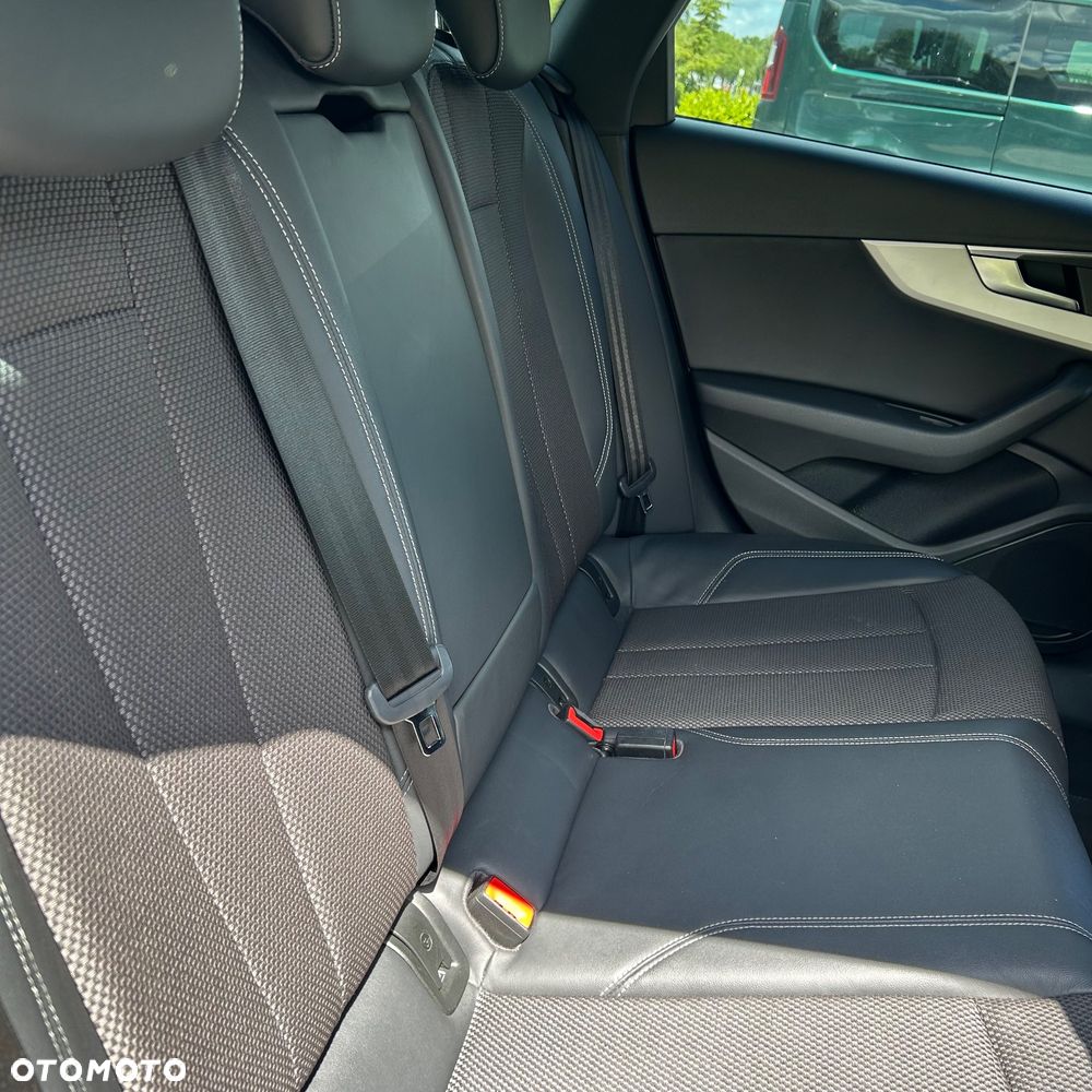 Audi A4 Avant 30 TDI S tronic S line - 14