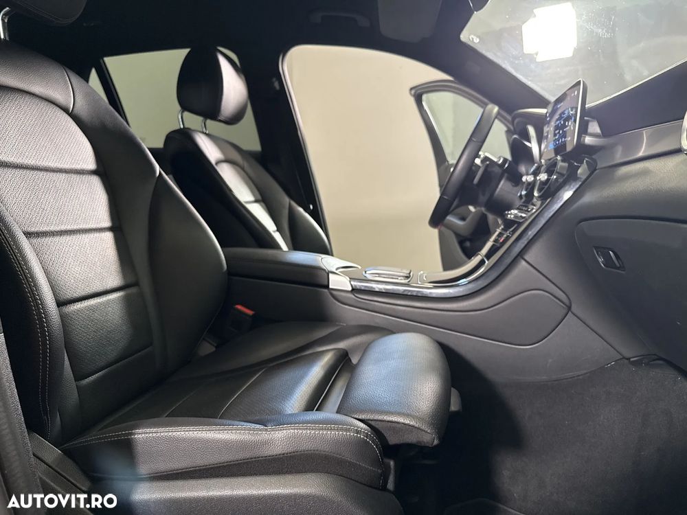 Mercedes-Benz GLC 300 e 4Matic 9G-TRONIC - 12
