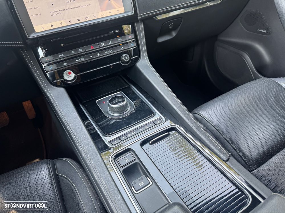Jaguar F-Pace 2.0 i4D R-Sport Aut. - 15