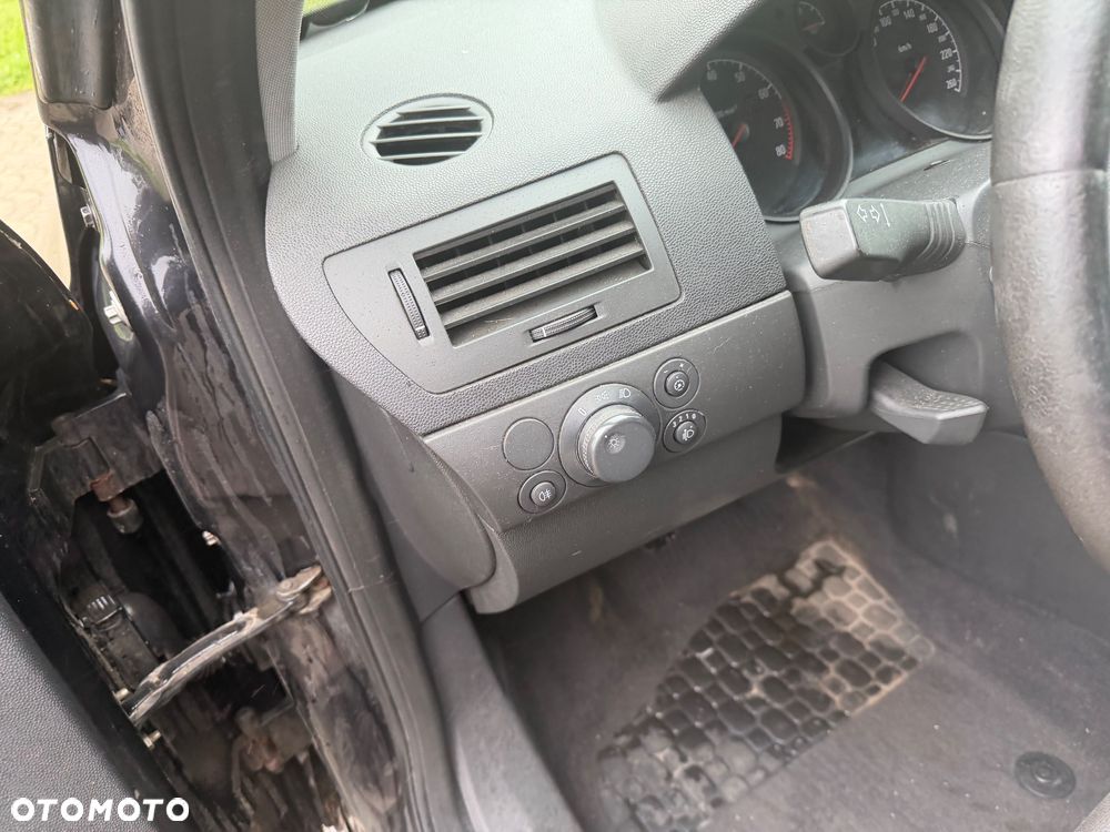Opel Astra 1.6 - 9