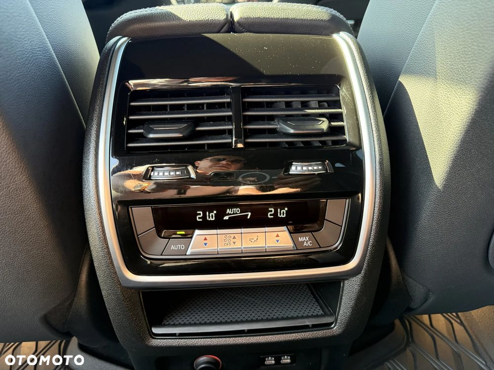 BMW X7 xDrive40d mHEV - 15