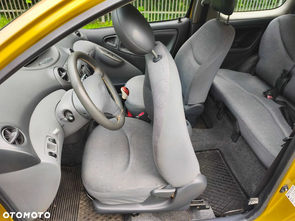 Toyota Yaris - 7