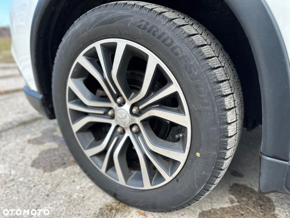 Mitsubishi Outlander 2.0 4WD CVT Active+ - 25