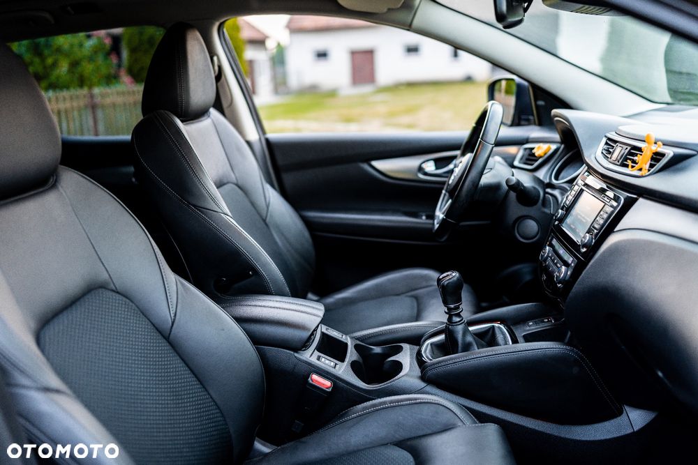 Nissan Qashqai 1.6 DIG-T Tekna - 11
