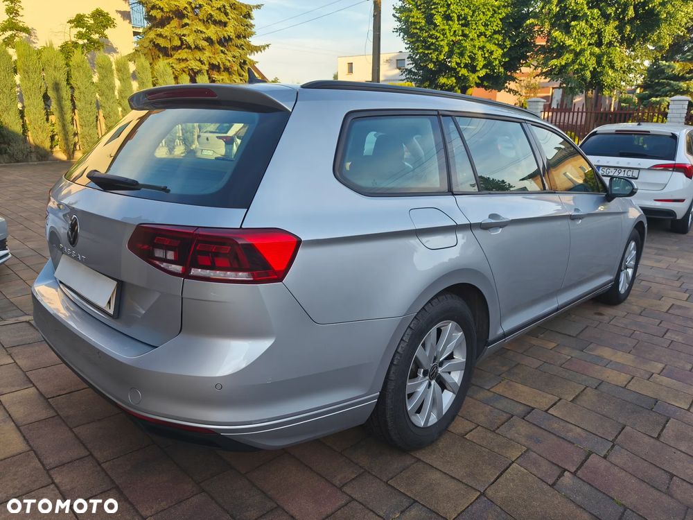 Volkswagen Passat - 5