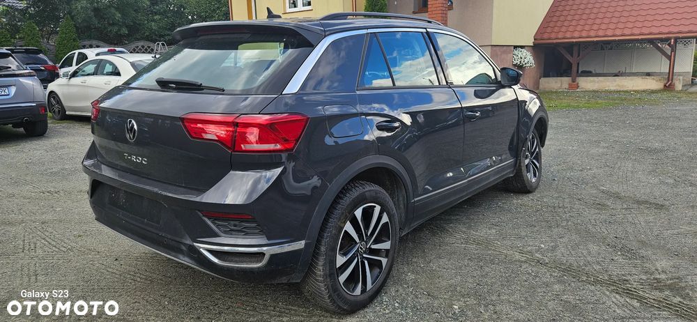 Volkswagen T-Roc - 18