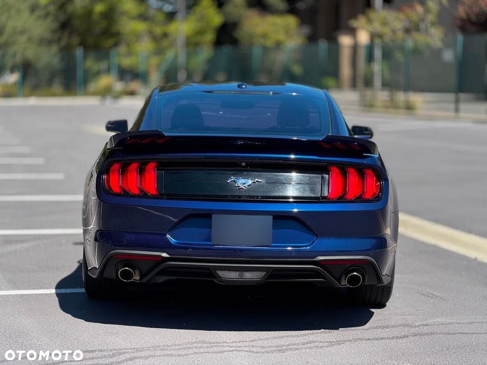 Ford Mustang - 9