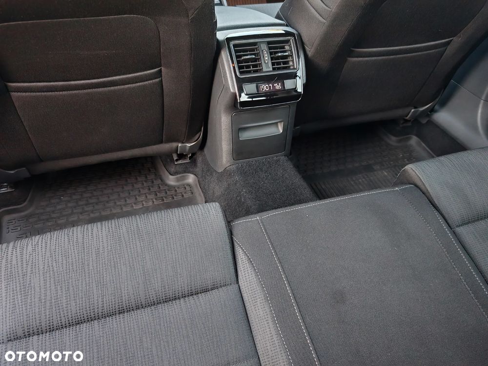 Skoda Superb 2.0 TDI Ambition - 11