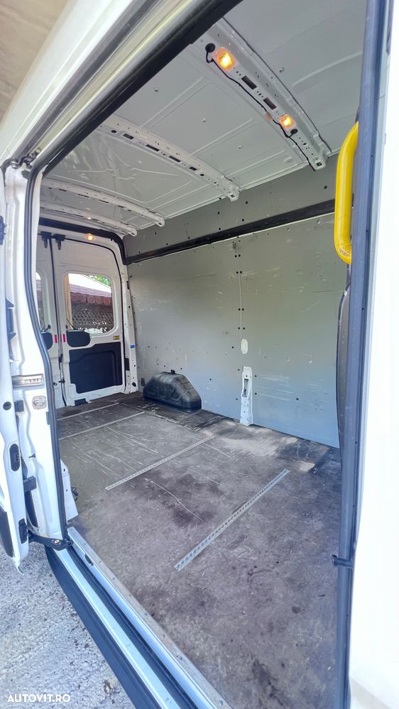 Ford Transit - 5