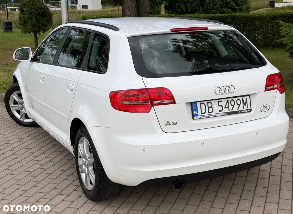 Audi A3 Sportback 1.6 Attraction - 4