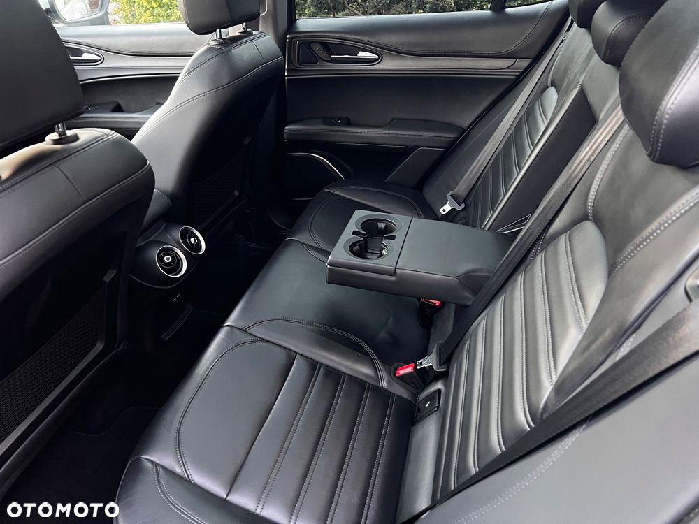 Alfa Romeo Stelvio 2.0 Turbo 16V AT8-Q4 Competizione - 22