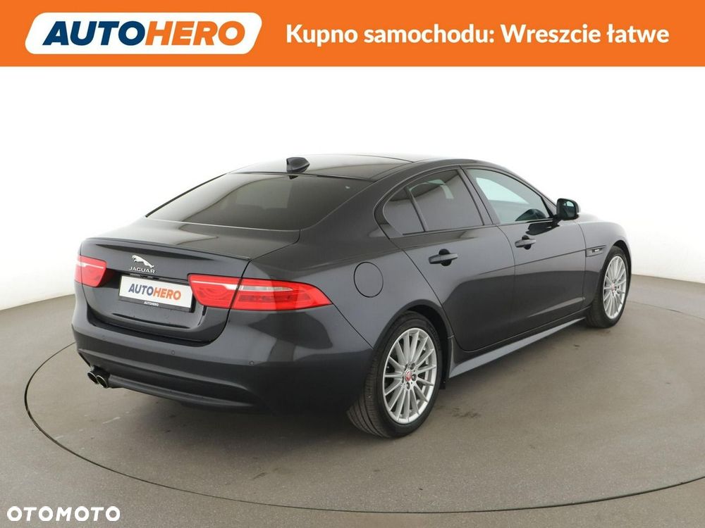 Jaguar XE 20d R-Sport - 8