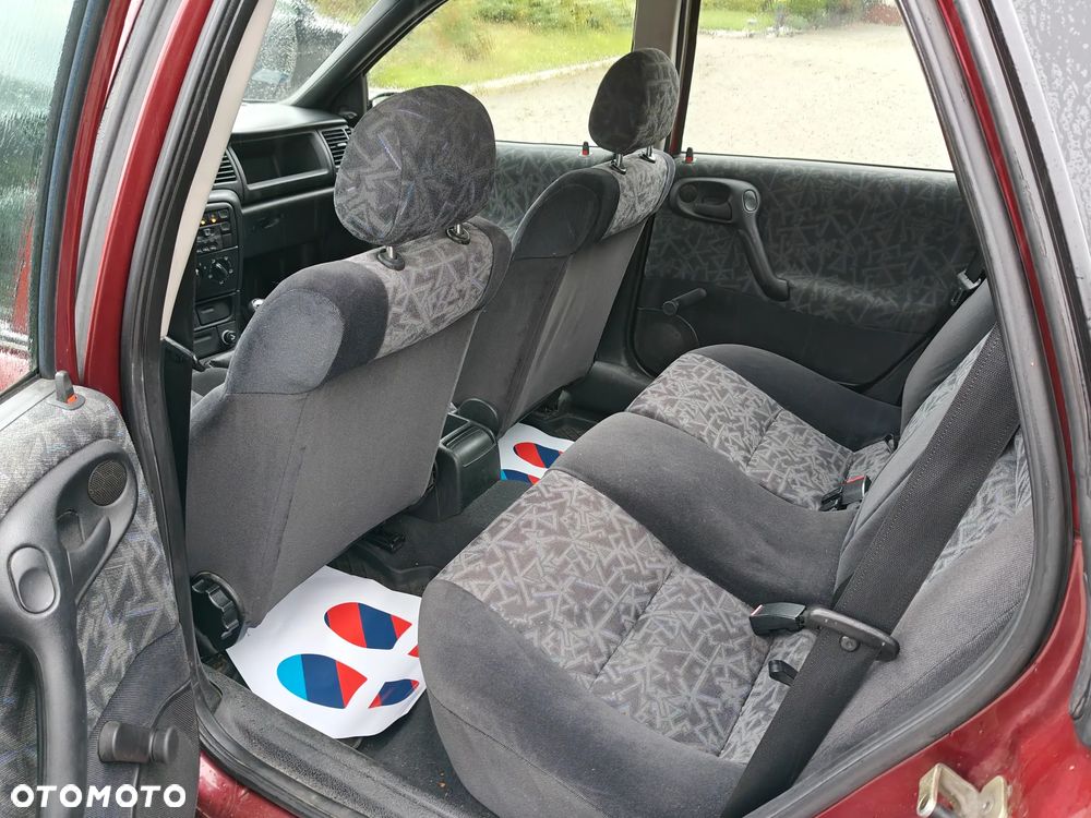 Opel Vectra 1.6 GL - 10