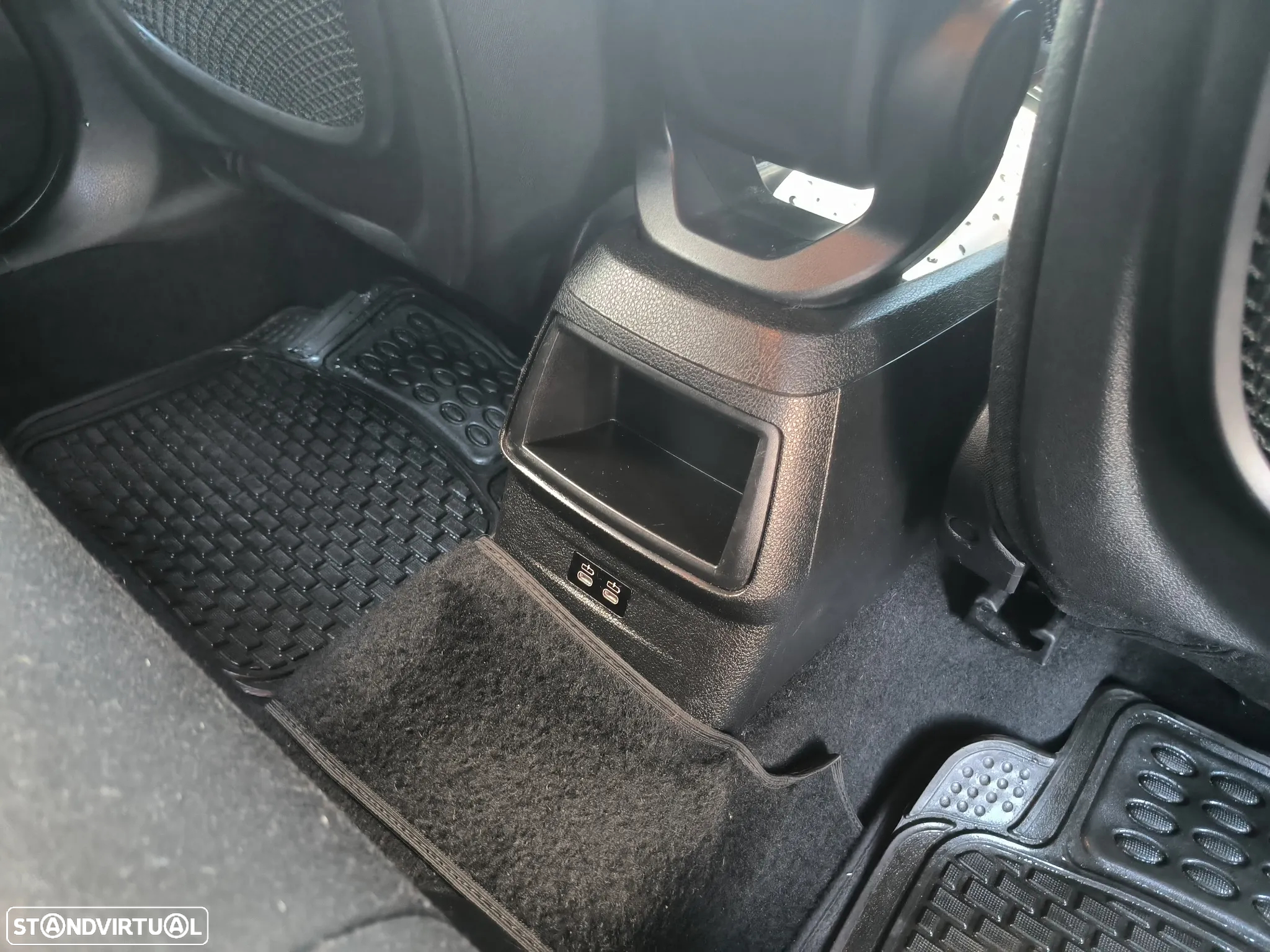 BMW 216 Active Tourer d Auto - 12