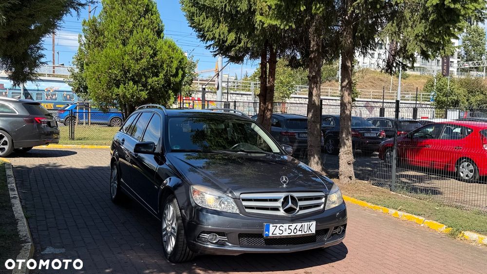 Mercedes-Benz Klasa C 250 CGI Automatik BlueEFFICIENCY Avantgarde - 9