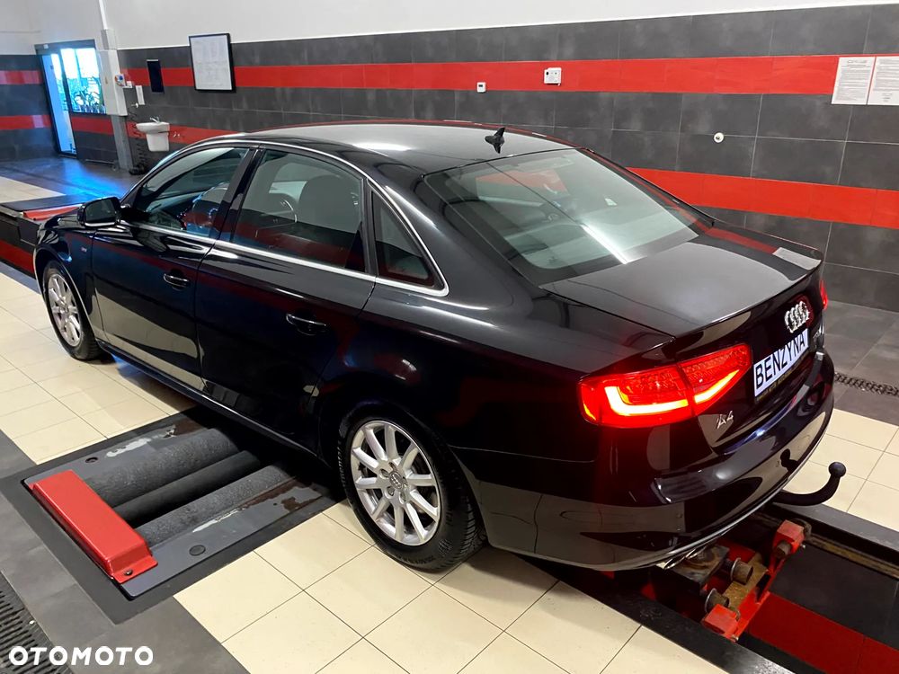 Audi A4 Limousine 1.8 TFSI quattro S line Sportpaket - 12