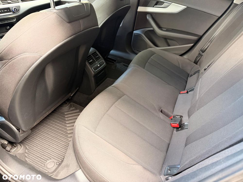 Audi A4 Avant 2.0 TDI Sport S tronic - 22