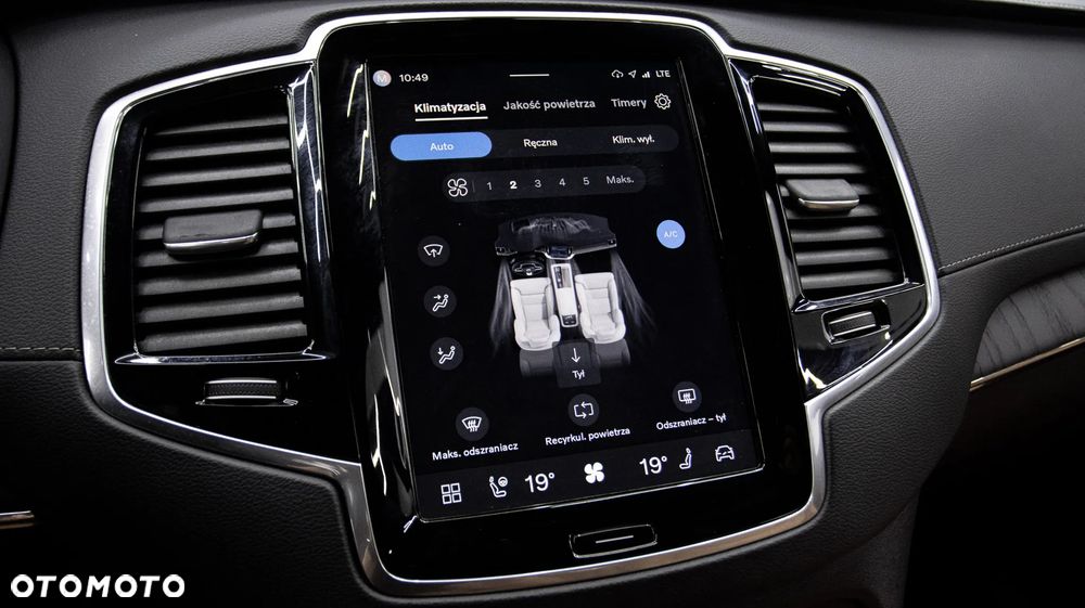 Volvo XC 90 T8 AWD Plug-In Hybrid Plus Dark 7os - 33