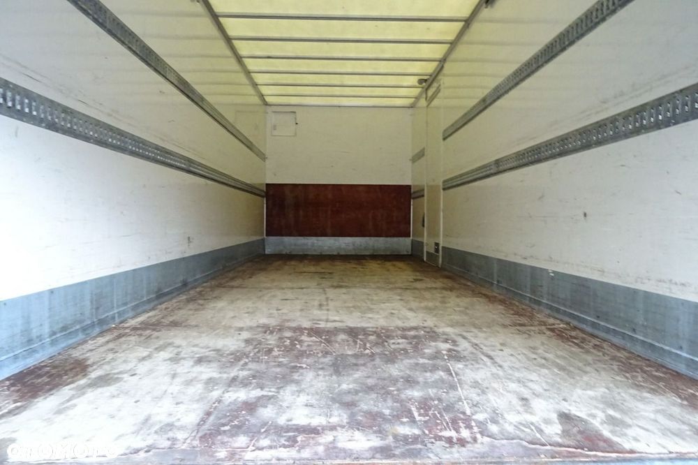 DAF LF 220 Euro 6 kontener 18p winda sprowadzony książka - 10