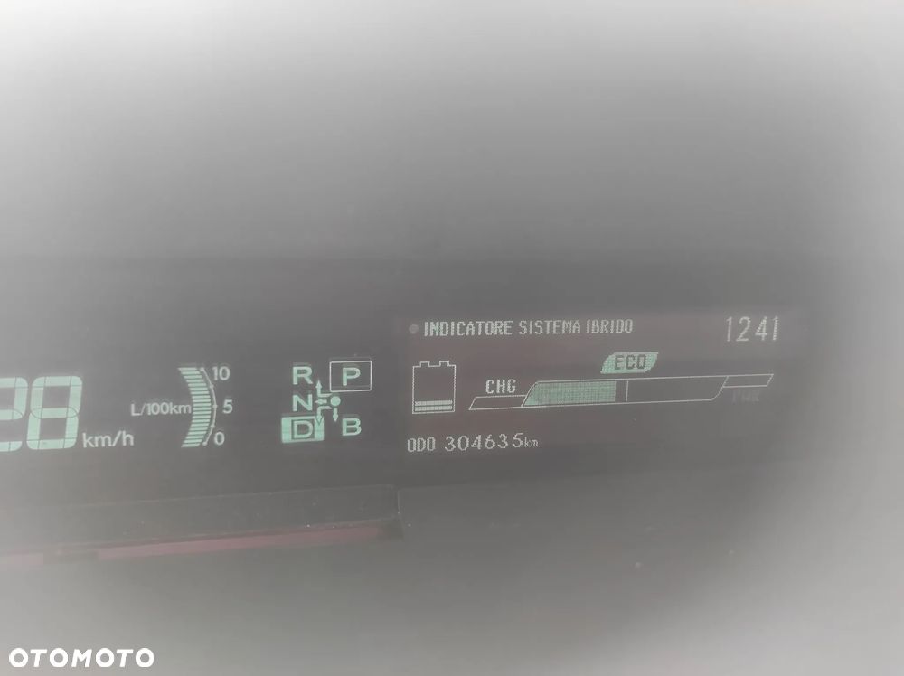 Toyota Prius - 18
