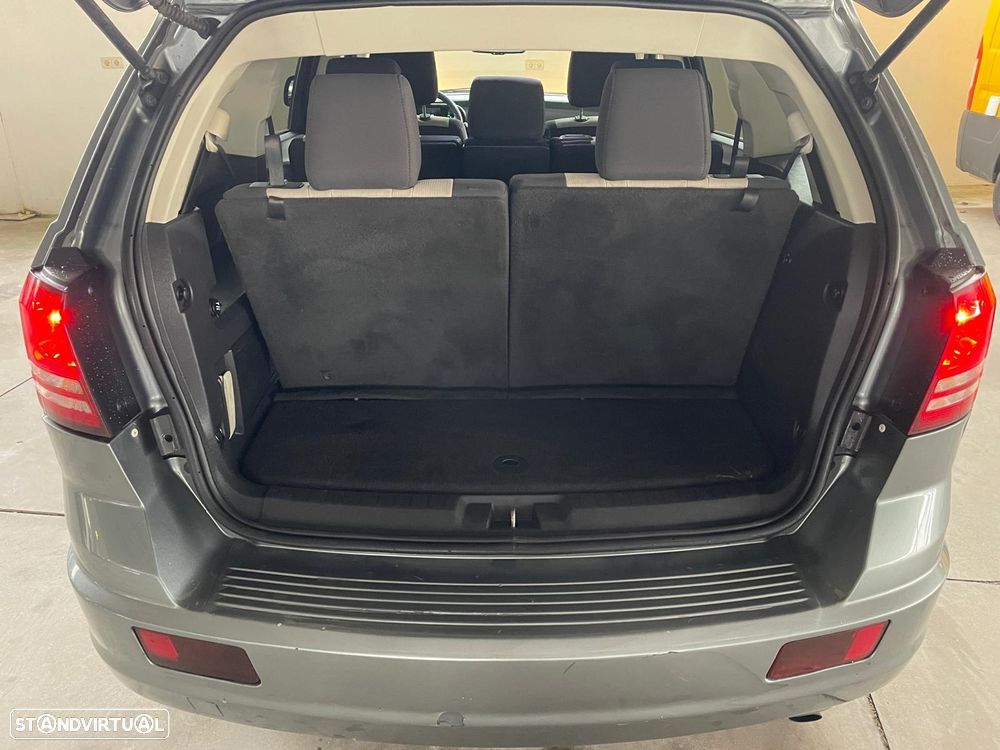 Dodge Journey 2.0 CRD SXT - 21