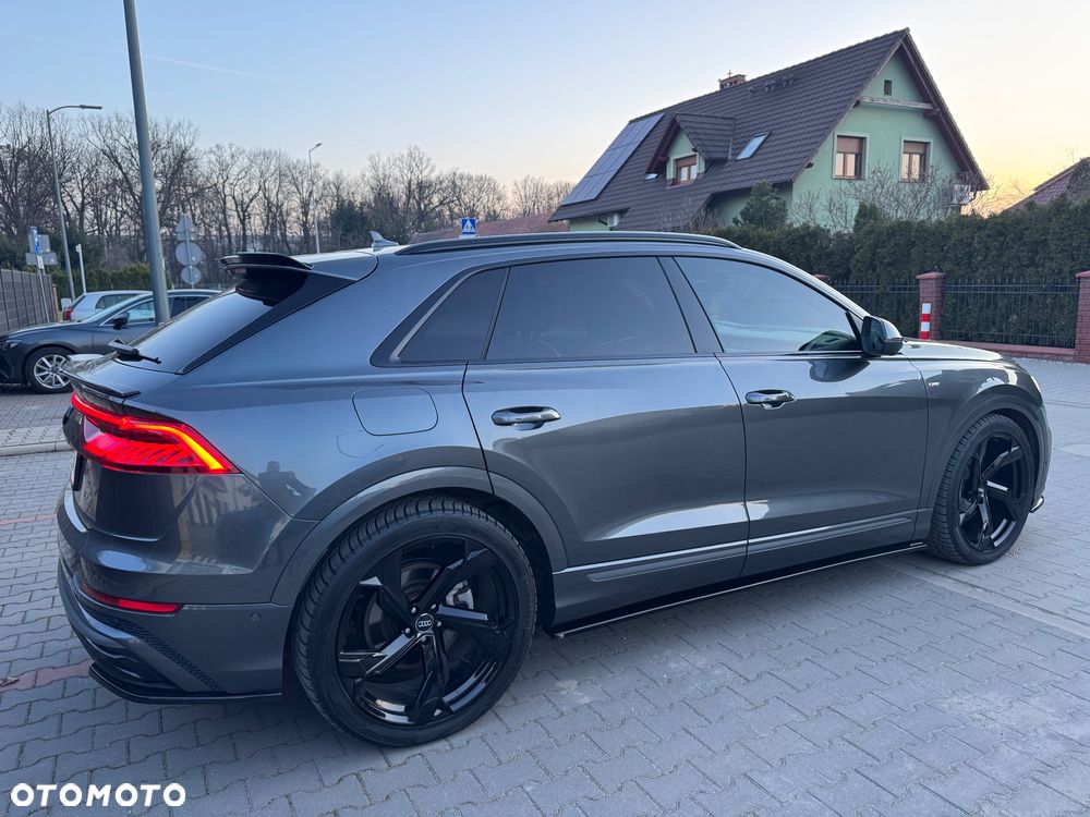 Audi Q8 SUV TFSI quattro 250 kW tiptronic S line business - 17