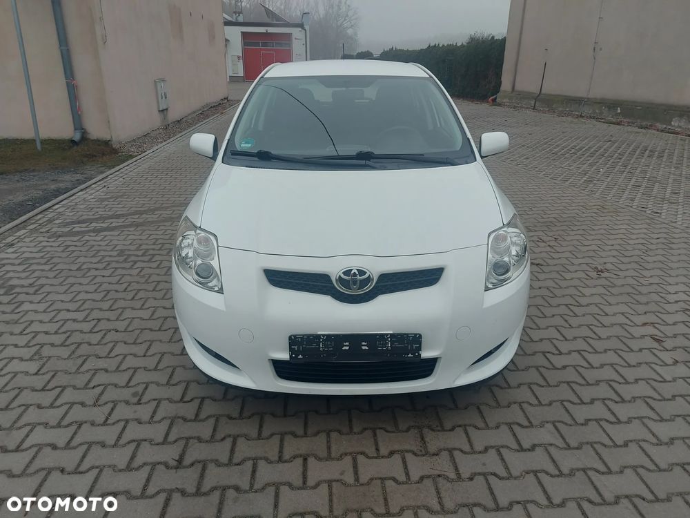Toyota Auris 1.6 VVT-i Executive - 2