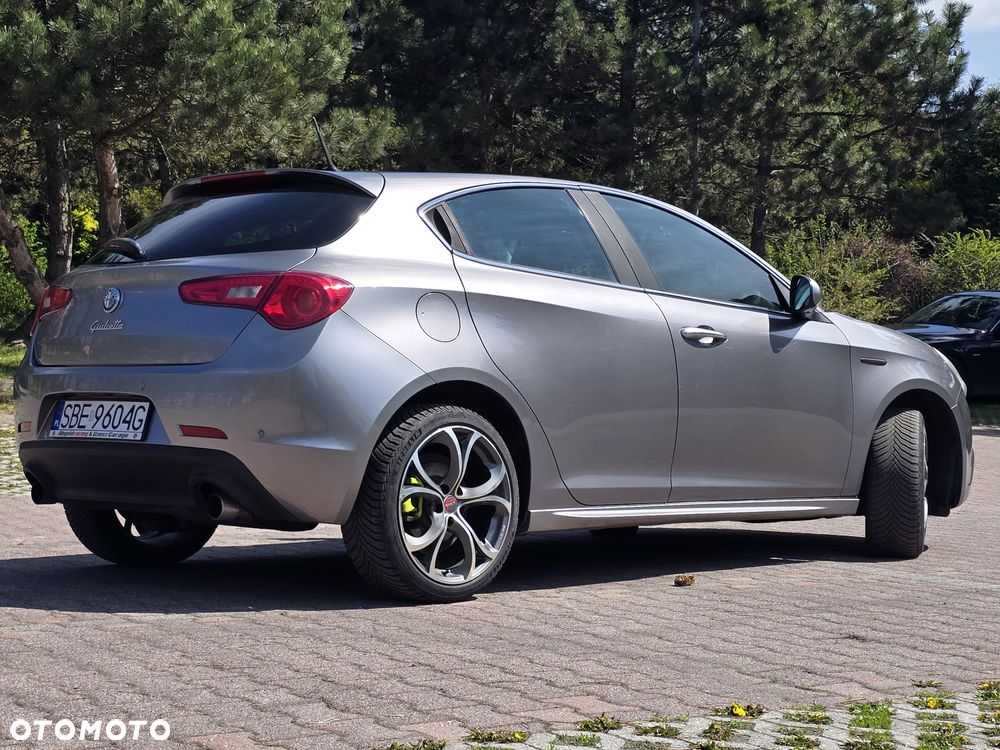 Alfa Romeo Giulietta 2.0 JTDM 16V - 19