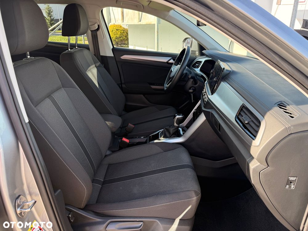 Volkswagen T-Roc - 9
