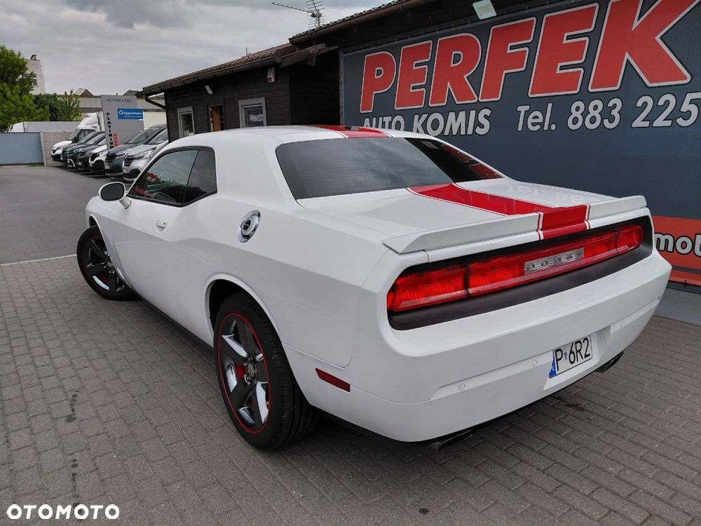 Dodge Challenger - 6