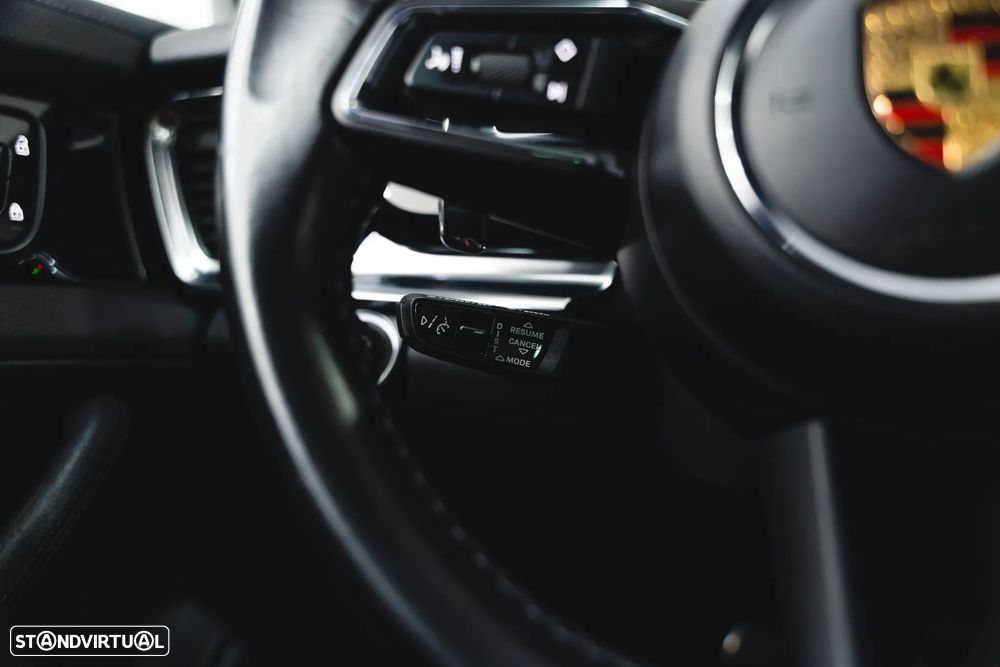 Porsche Panamera Sport Turismo 4 E-Hybrid Platinum Edition PDLS - 24