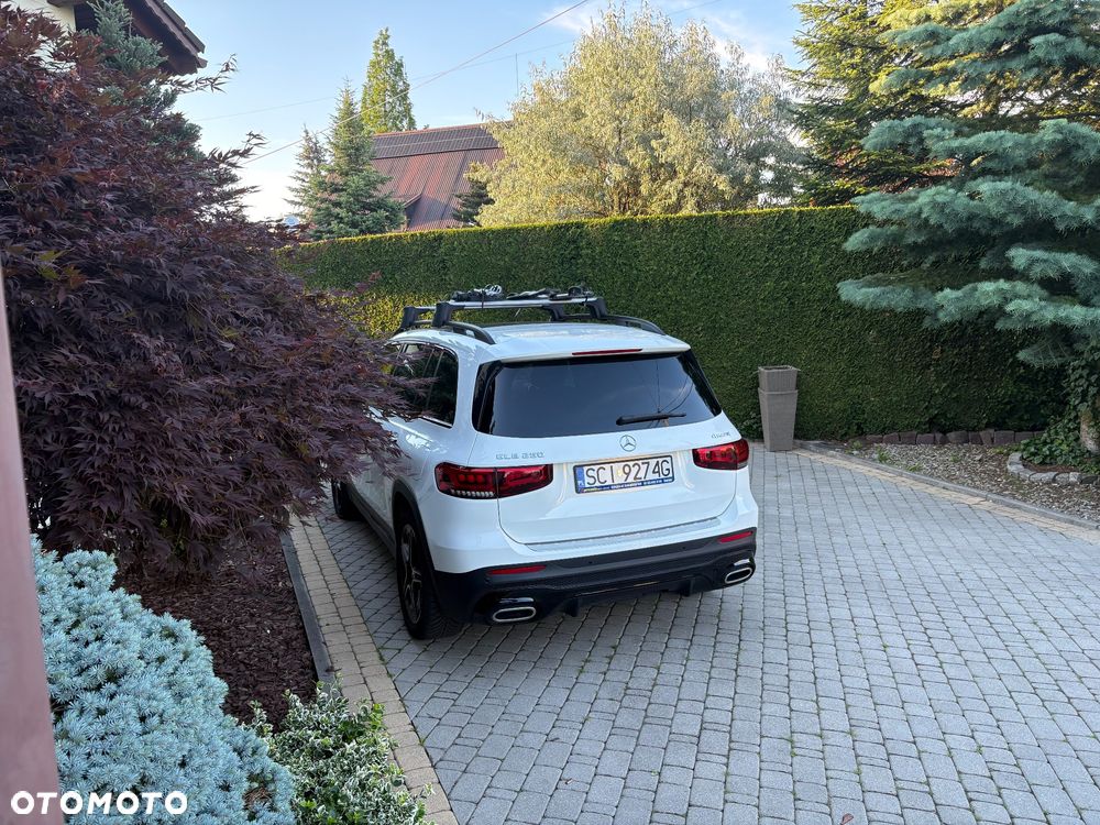 Mercedes-Benz GLB 250 AMG Line 8G-DCT - 3