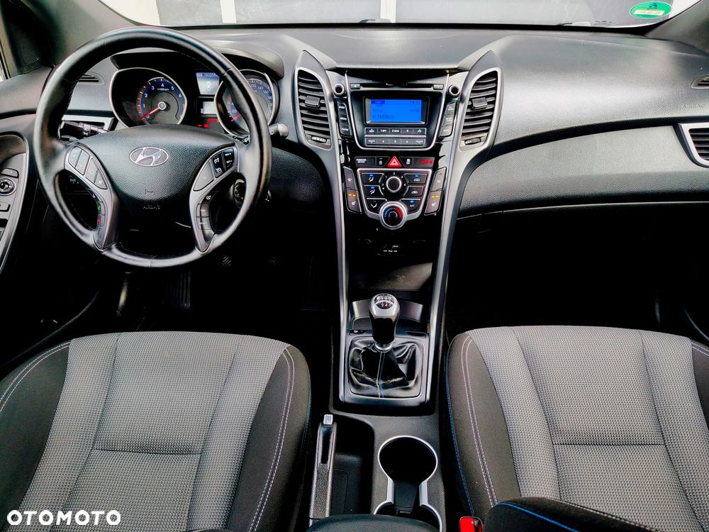 Hyundai i30 blue 1.6 GDI Passion - 7