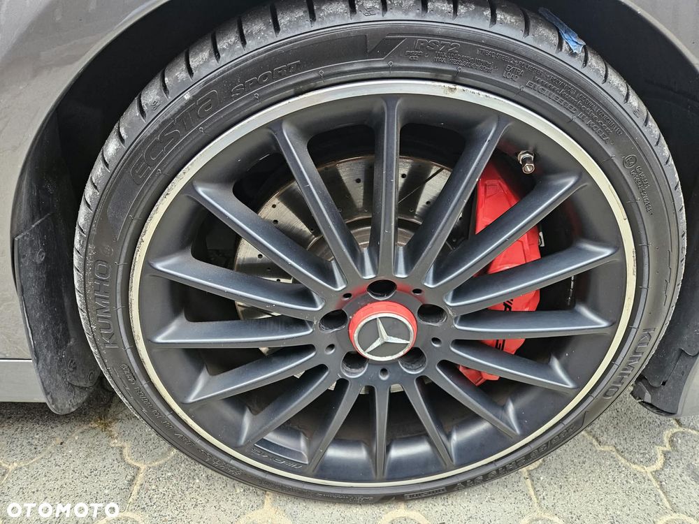 Mercedes-Benz CLA 45 AMG 4-Matic - 7