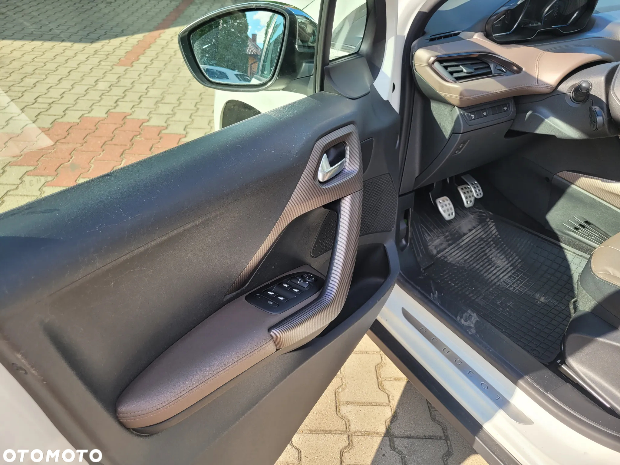 Peugeot 2008 - 7