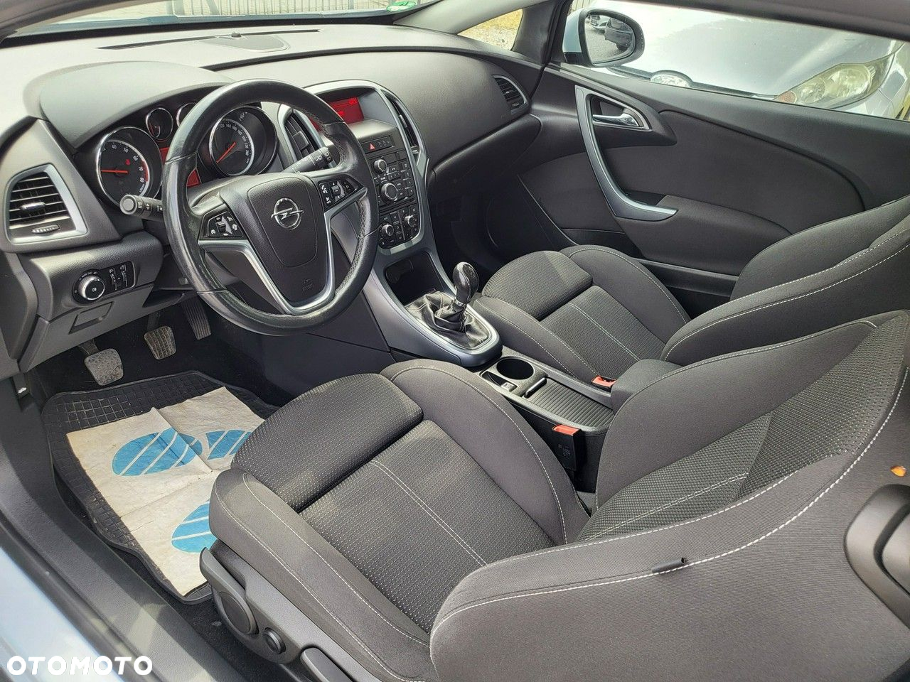 Opel Astra - 16