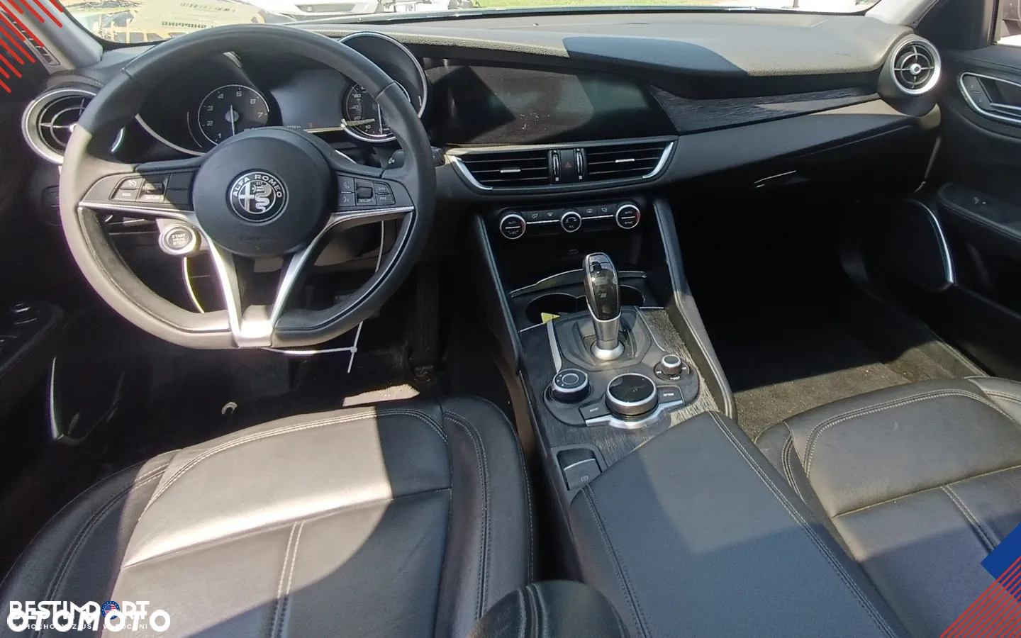 Alfa Romeo Giulia 2.0 Turbo 16V AT8 Veloce Ti - 6