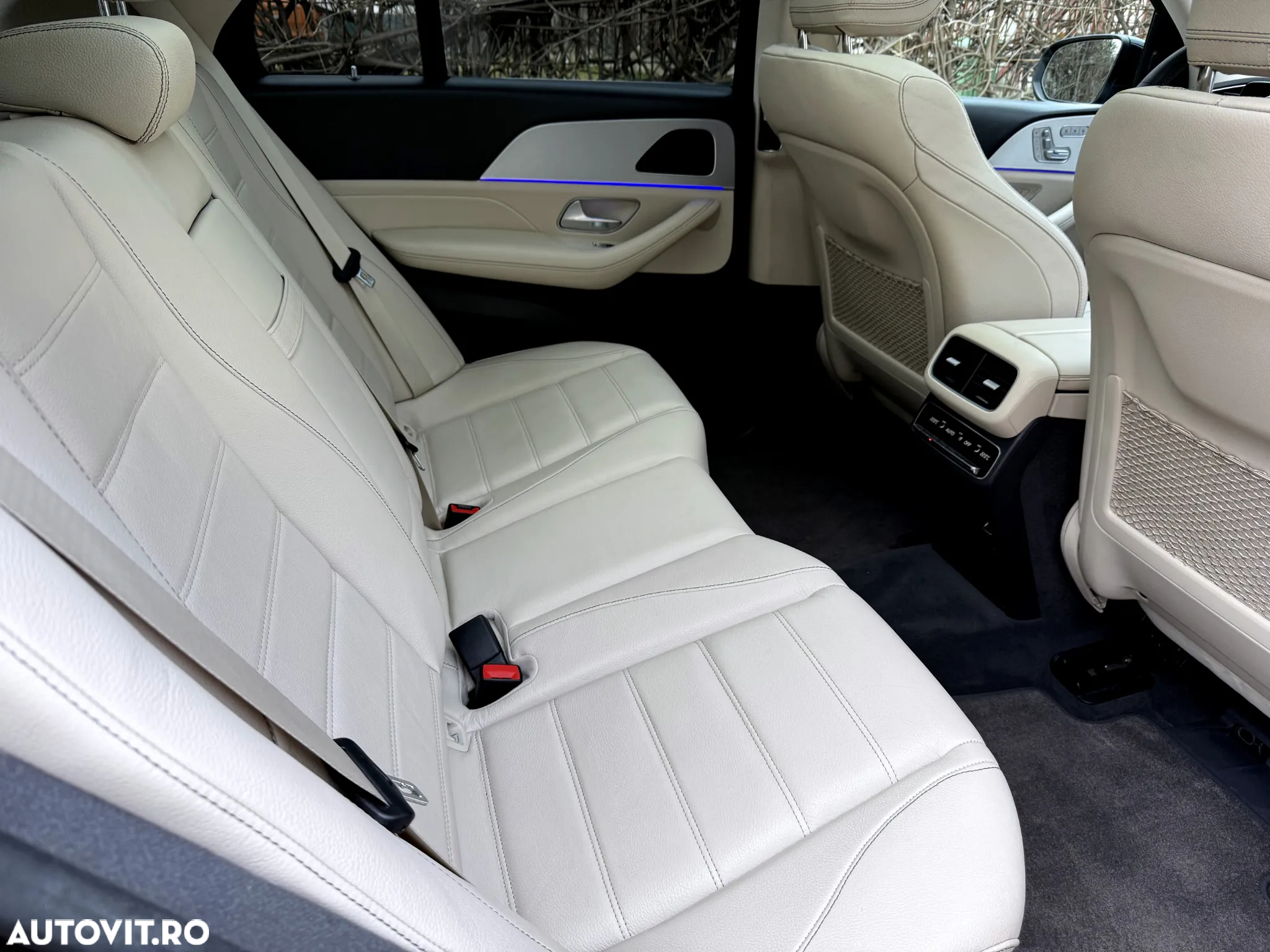 Mercedes-Benz GLE 300 d 4Matic 9G-TRONIC AMG Line - 17
