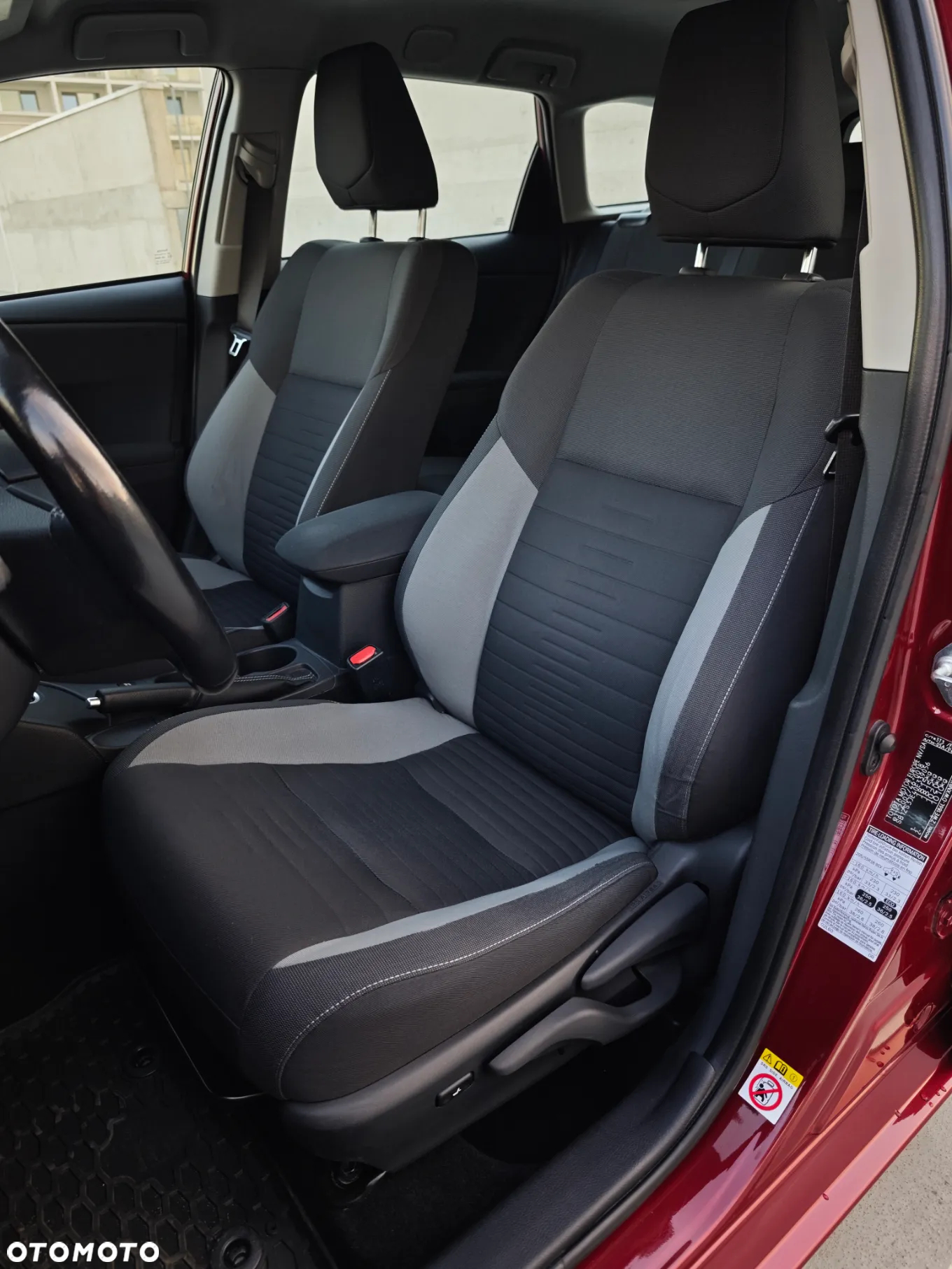 Toyota Auris Hybrid 135 Comfort - 25