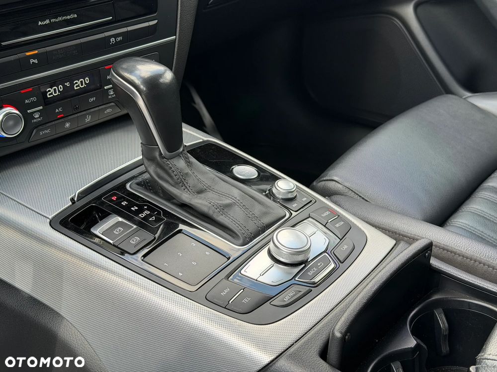 Audi A6 Avant 3.0 TDI quattro S tronic - 38