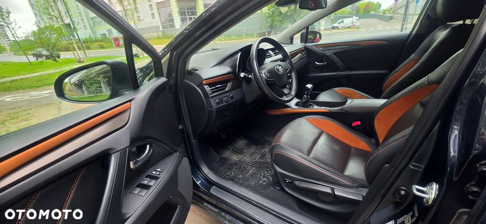 Toyota Avensis 1.8 Premium - 2