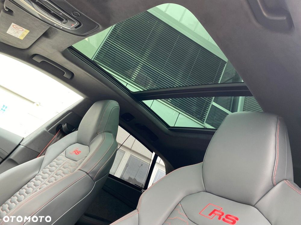 Audi RS Q8 - 18