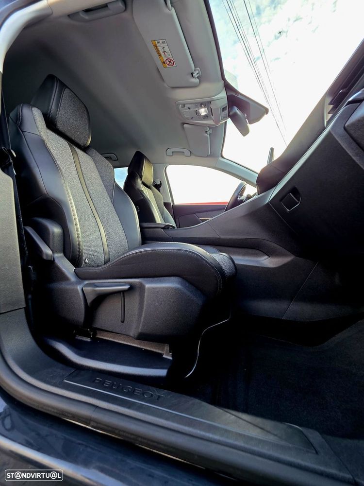 Peugeot 3008 1.5 BlueHDi Allure Pack EAT8 - 11