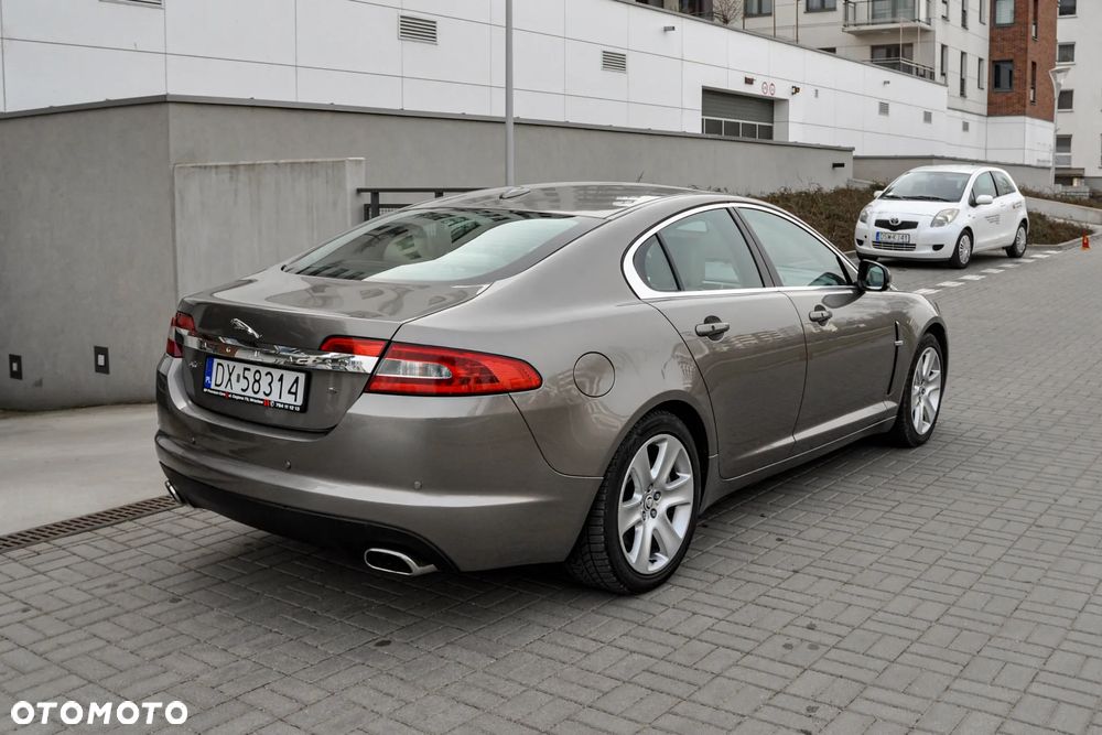 Jaguar XF 3.0 V6 D S Premium Luxury - 4