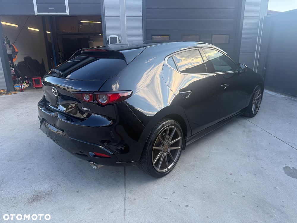 Mazda 3 e-SKYACTIV-X 186 M HYBRID TAKUMI - 12