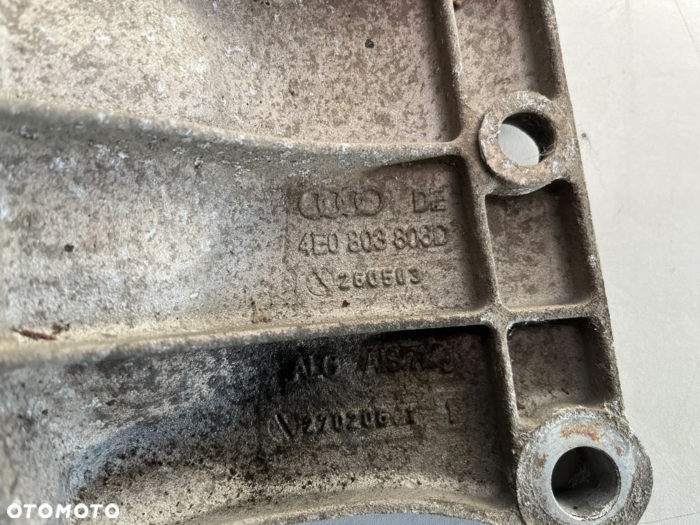 PODPORA SKRZYNI 4E0803808D AUDI A8 D3 - 3