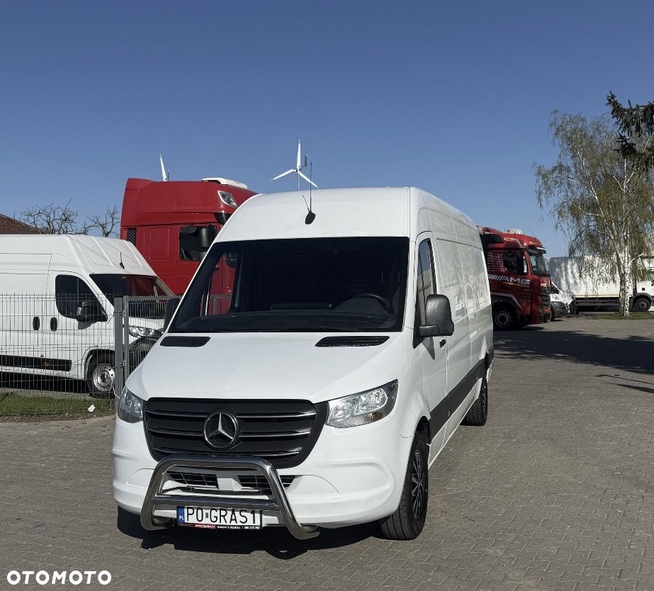 Mercedes-Benz Sprinter - 5