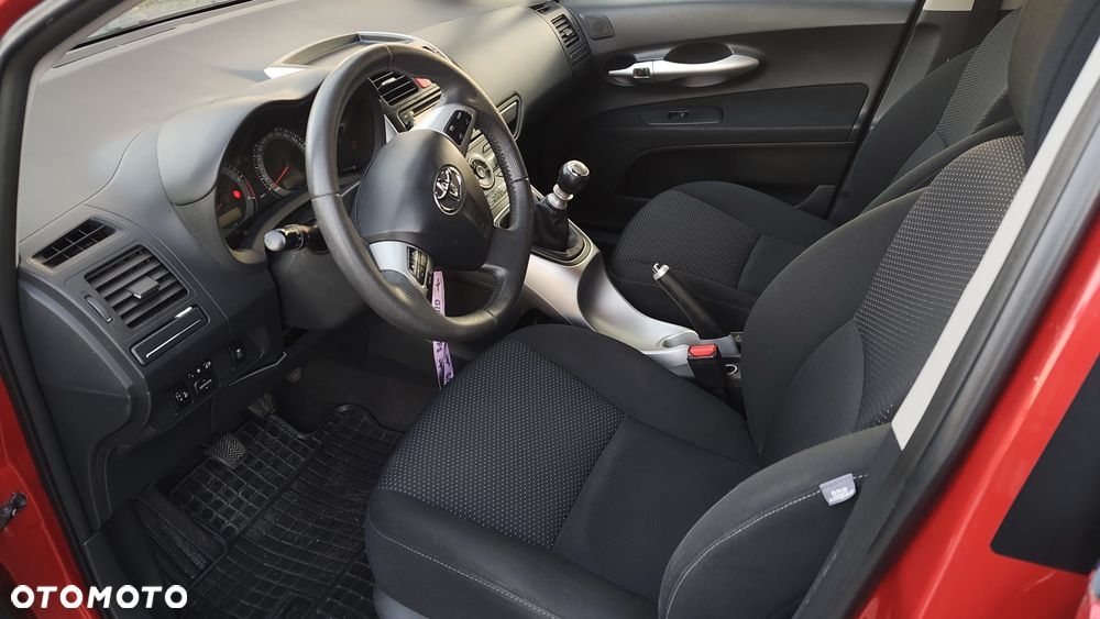 Toyota Auris - 8
