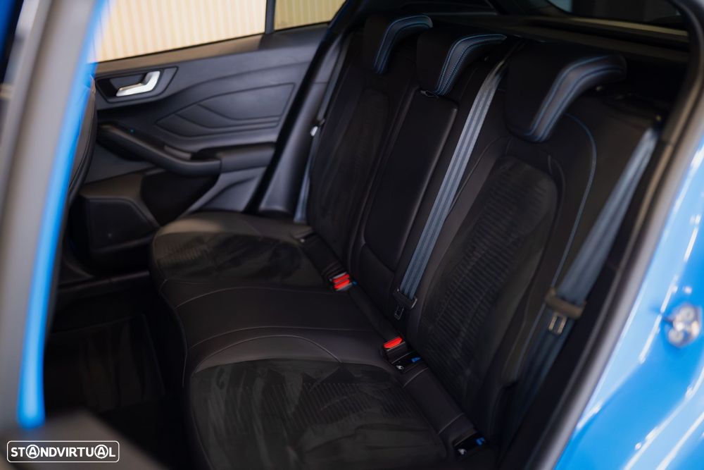 Ford Focus 2.3 EcoBoost S&S ST - 30