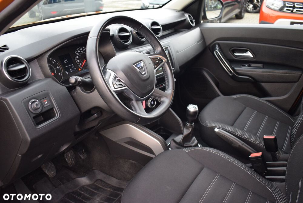 Dacia Duster 1.6 SCe Prestige - 11